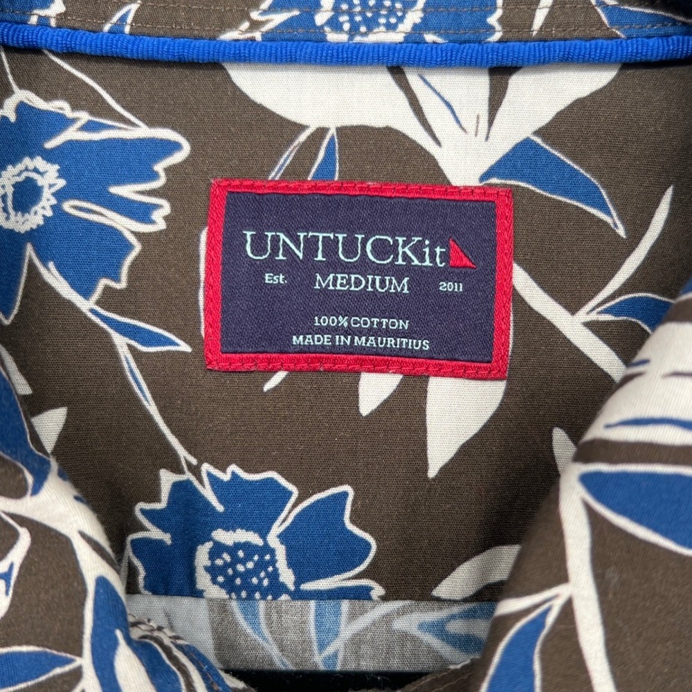 UNTUCKit Aramon Hawaiian Style Button Up Shirt Medium Brown Blue Tropical Summer - Picture 6 of 10